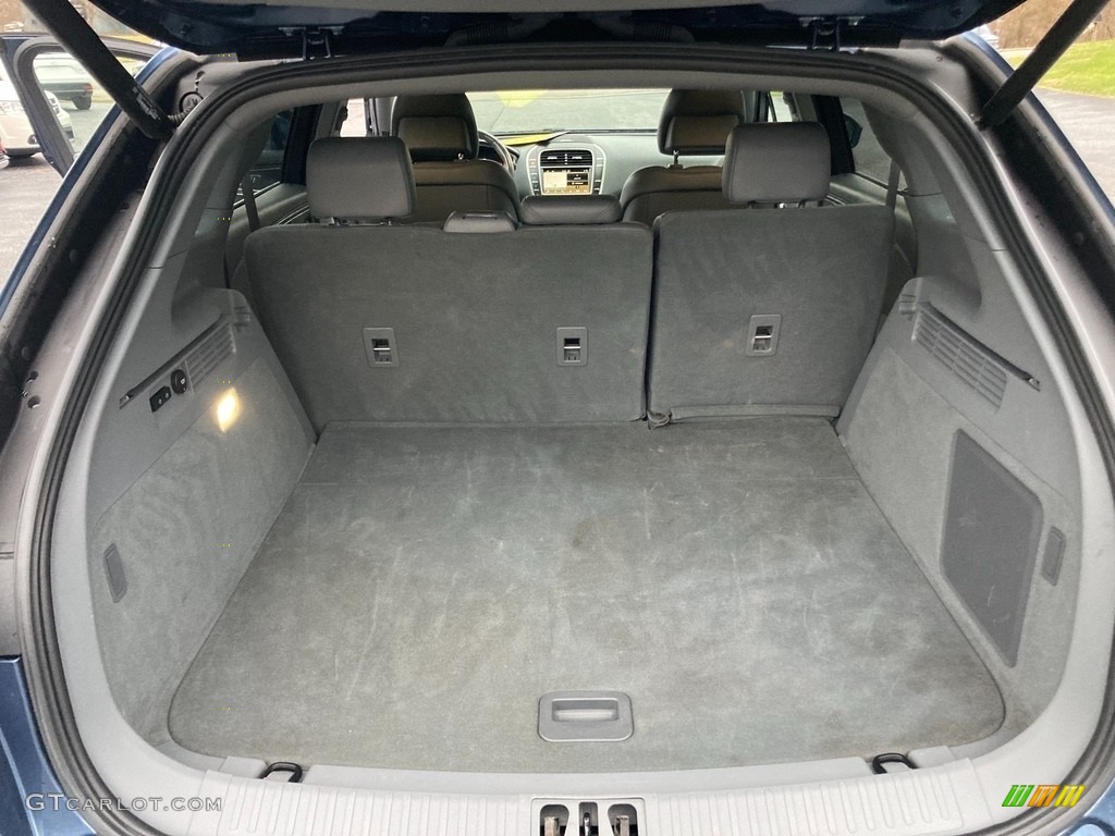 2019 Lincoln Nautilus Reserve AWD Trunk Photos