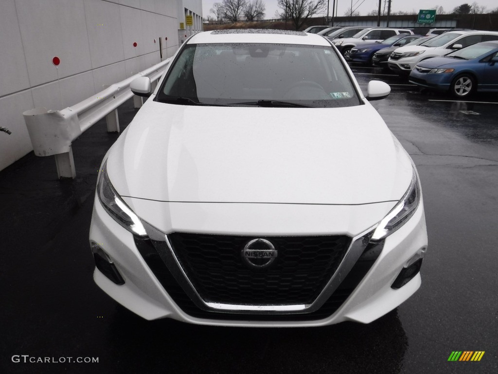 2019 Altima SL - Pearl White / Charcoal photo #5