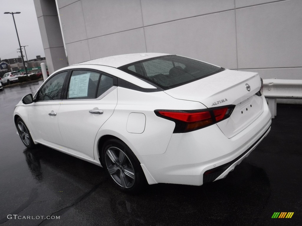 2019 Altima SL - Pearl White / Charcoal photo #10