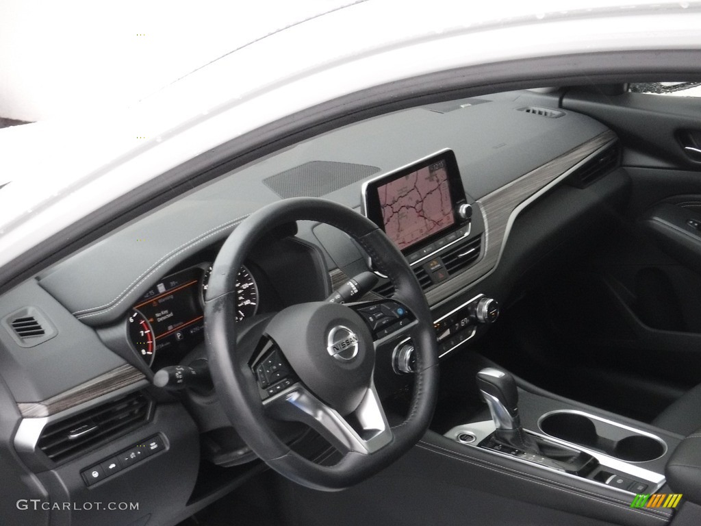 2019 Altima SL - Pearl White / Charcoal photo #14