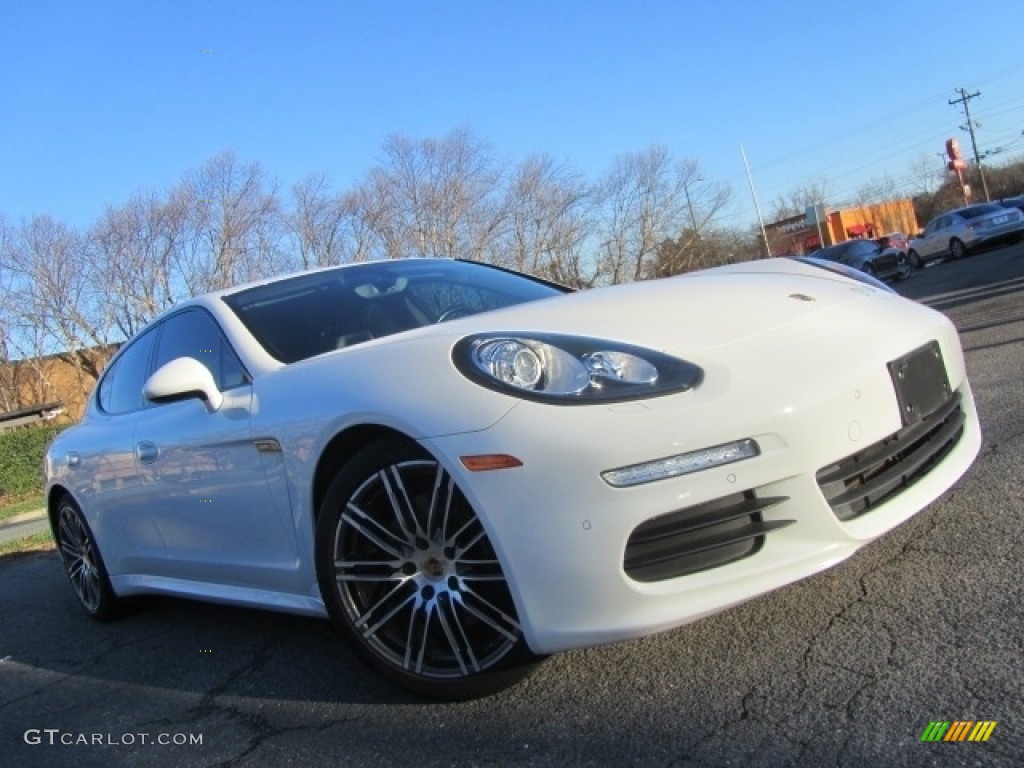 2015 Panamera  - White / Black photo #2
