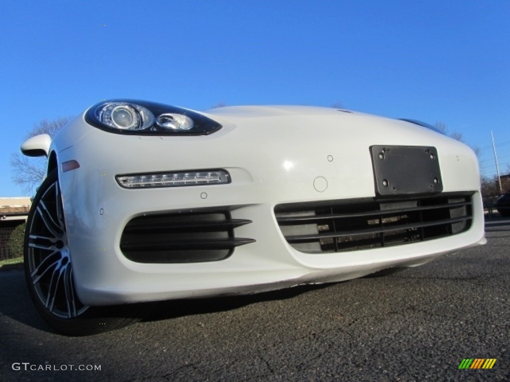 2015 Panamera  - White / Black photo #3