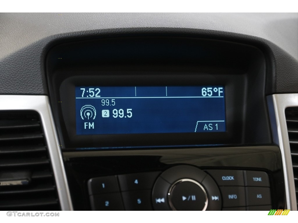 2014 Cruze LS - Rainforest Green Metallic / Jet Black/Medium Titanium photo #10