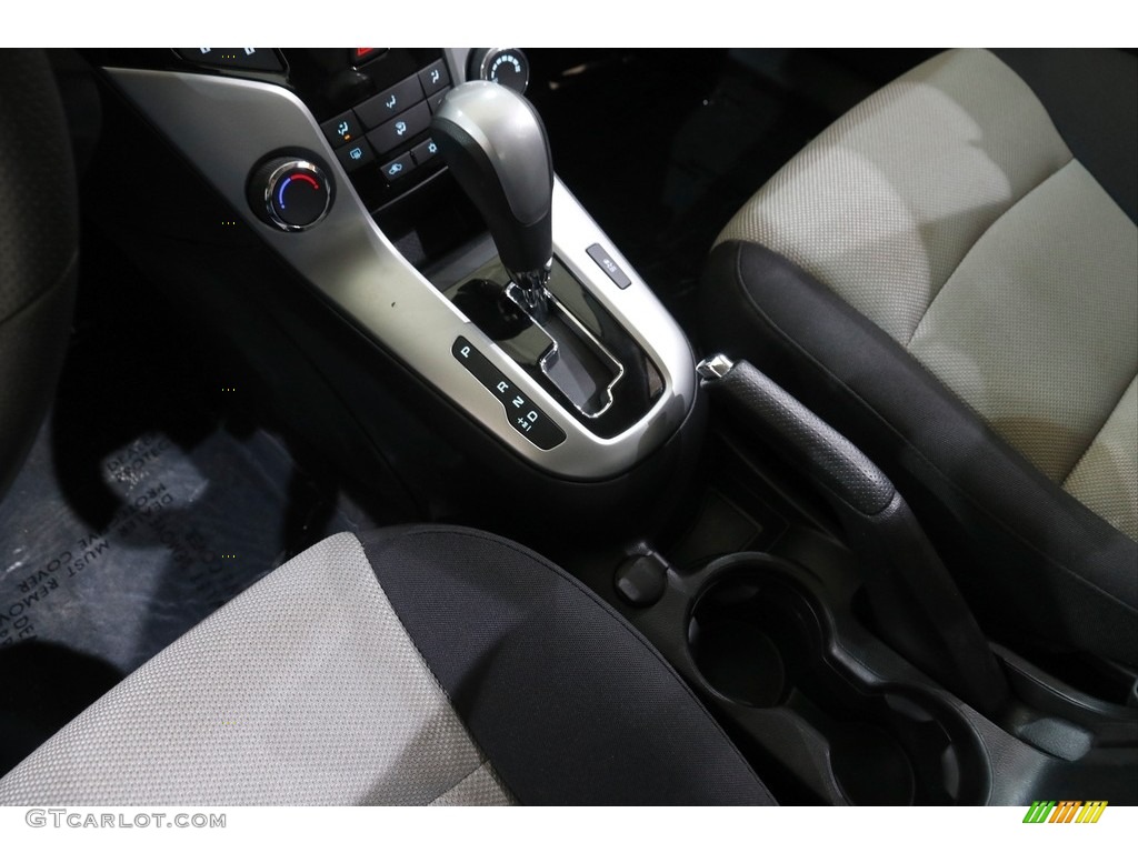 2014 Cruze LS - Rainforest Green Metallic / Jet Black/Medium Titanium photo #12