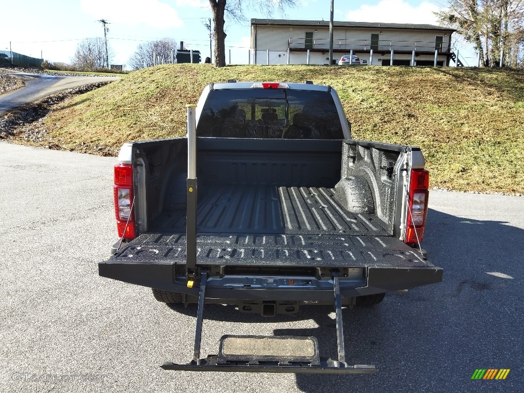 2021 F250 Super Duty Lariat Crew Cab 4x4 - Iconic Silver / Black photo #8
