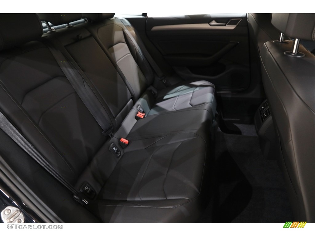 2019 Volkswagen Arteon SE 4Motion Interior Color Photos