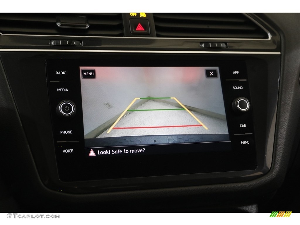 2020 Volkswagen Tiguan SE Controls Photo #145329250