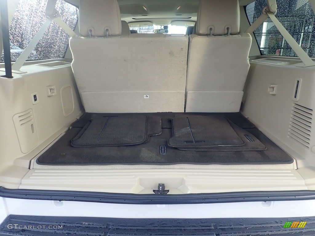 2017 Lincoln Navigator L Reserve 4x4 Trunk Photos