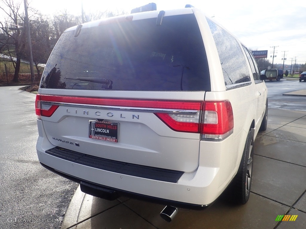 2017 Navigator L Reserve 4x4 - White Platinum / Dune photo #6