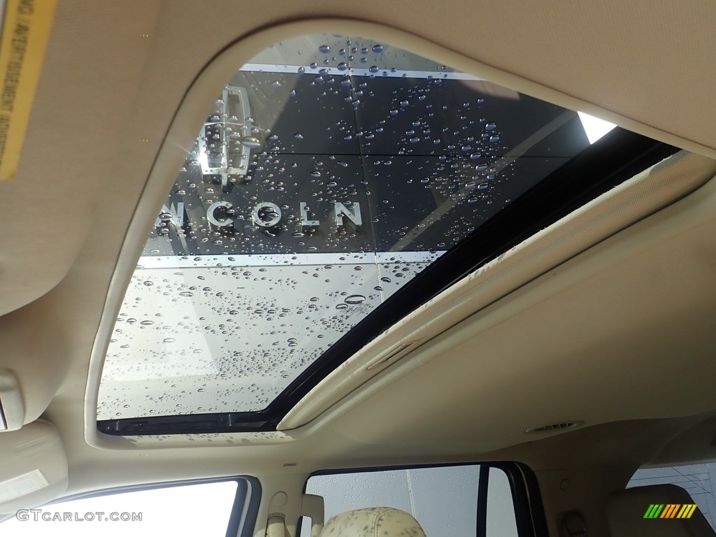 2017 Navigator L Reserve 4x4 - White Platinum / Dune photo #20