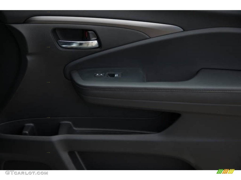 2022 Honda Pilot Sport Black Door Panel Photo #145330105