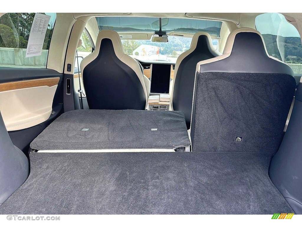 2019 Tesla Model X Standard Range Trunk Photos