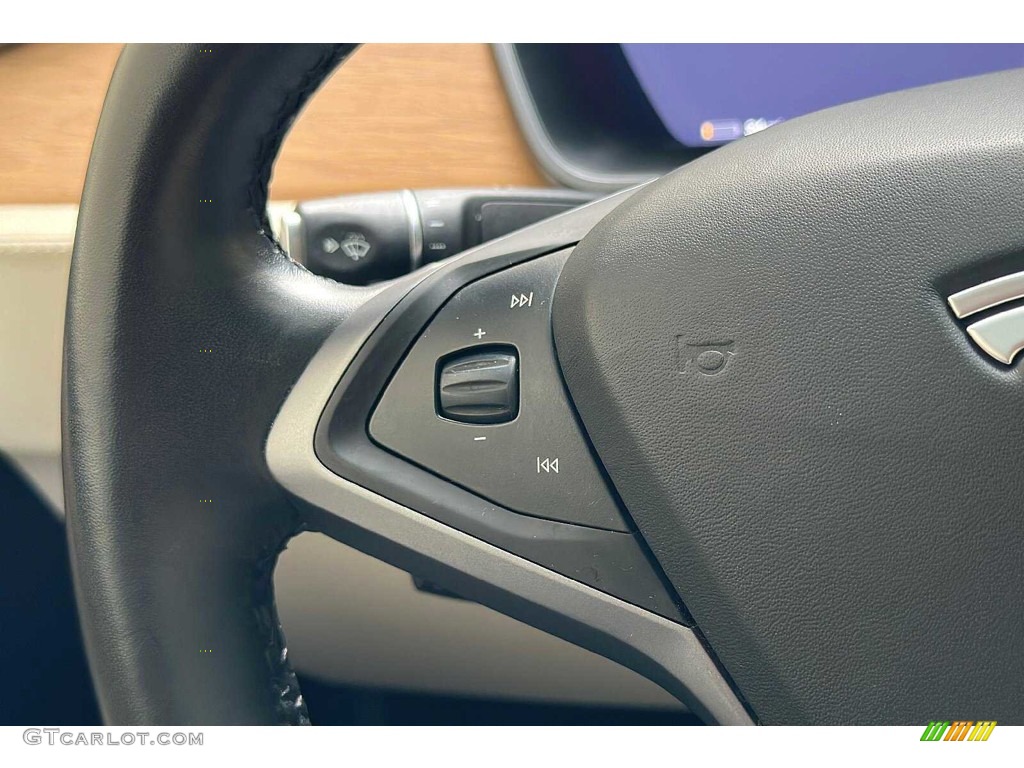 2019 Tesla Model X Standard Range Cream Steering Wheel Photo #145331213