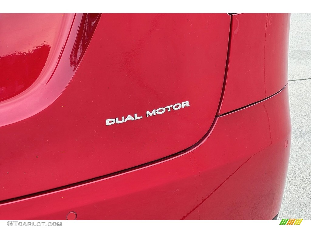 2019 Tesla Model X Standard Range Marks and Logos Photo #145331303