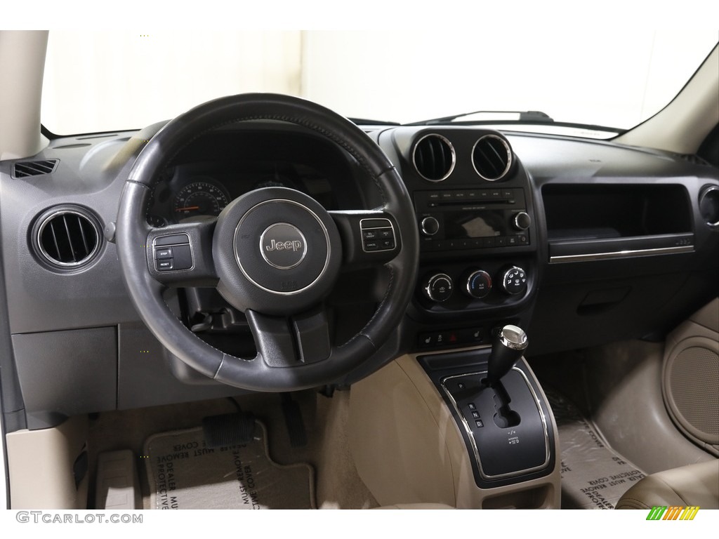 2015 Patriot High Altitude 4x4 - Bright White / Dark Slate Gray/Light Pebble Beige photo #6