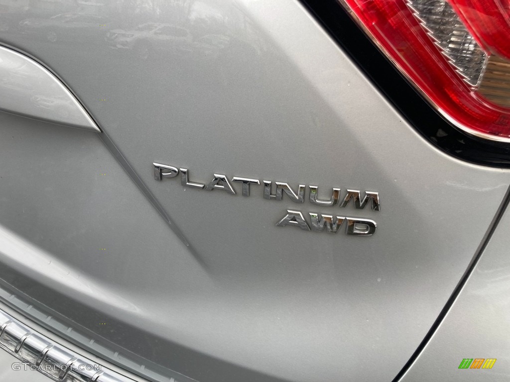 2017 Murano Platinum AWD - Brilliant Silver / Graphite photo #43