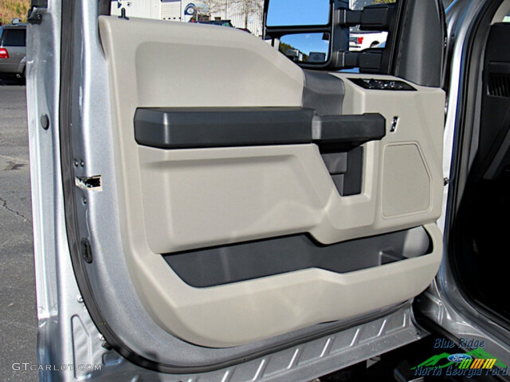 2022 F250 Super Duty XLT Crew Cab 4x4 - Iconic Silver / Medium Earth Gray photo #10