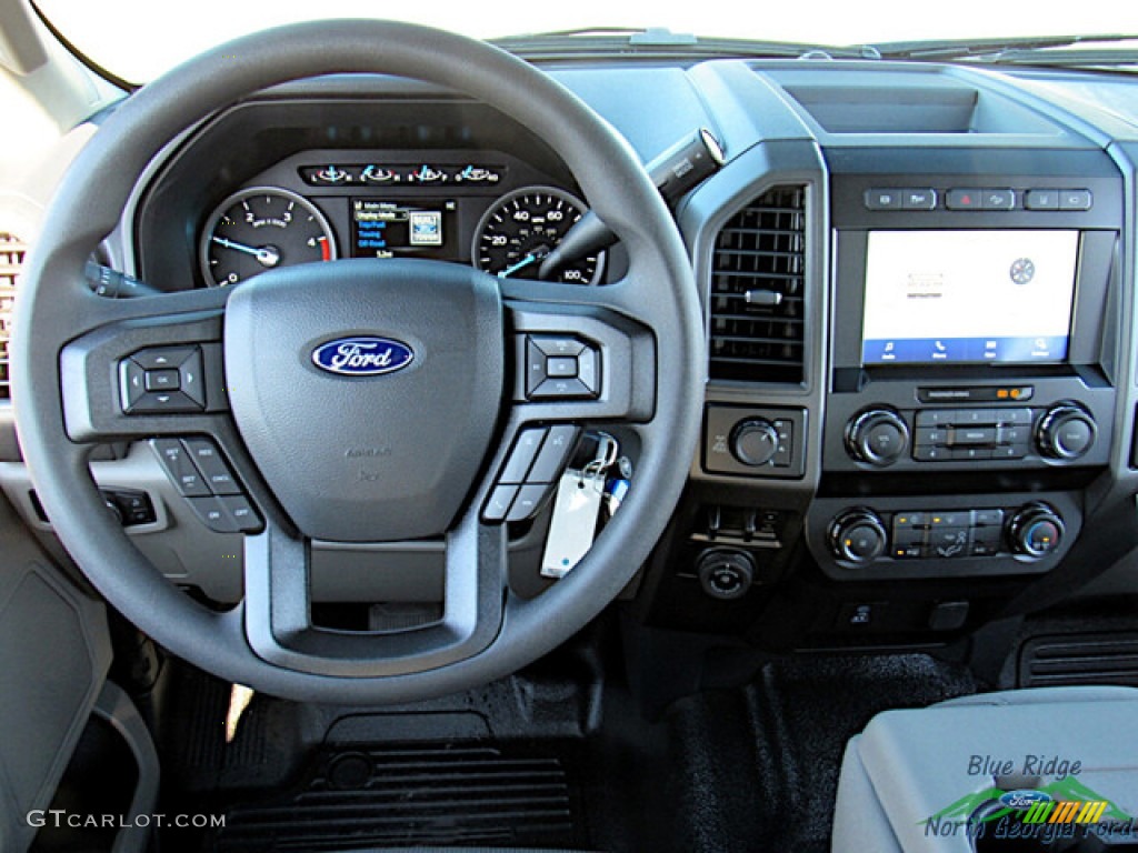 2022 F250 Super Duty XLT Crew Cab 4x4 - Iconic Silver / Medium Earth Gray photo #15