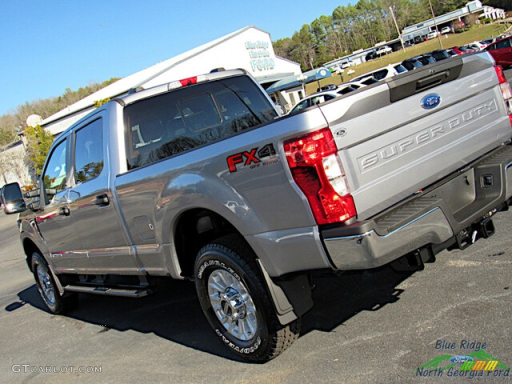 2022 F250 Super Duty XLT Crew Cab 4x4 - Iconic Silver / Medium Earth Gray photo #30