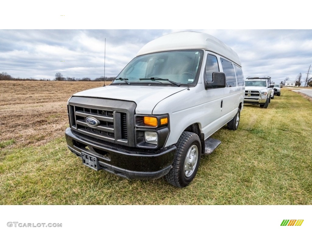 2012 E Series Van E250 Cargo - Oxford White / Medium Flint photo #8