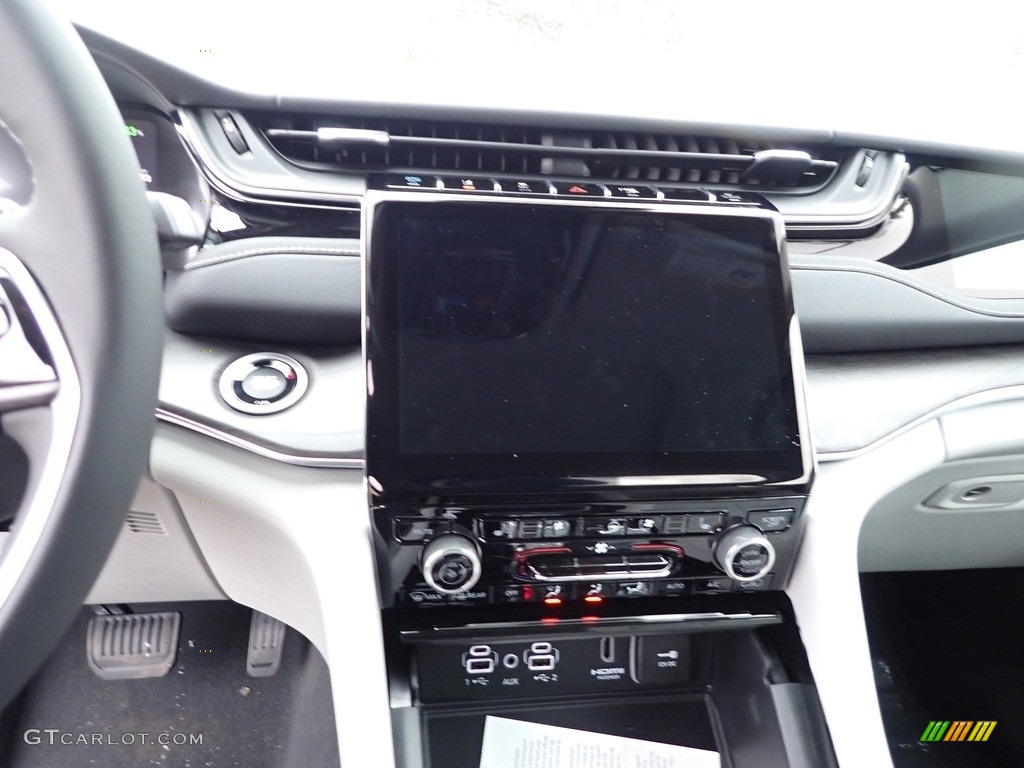 2022 Jeep Grand Cherokee Overland 4XE Hybrid Controls Photo #145337799