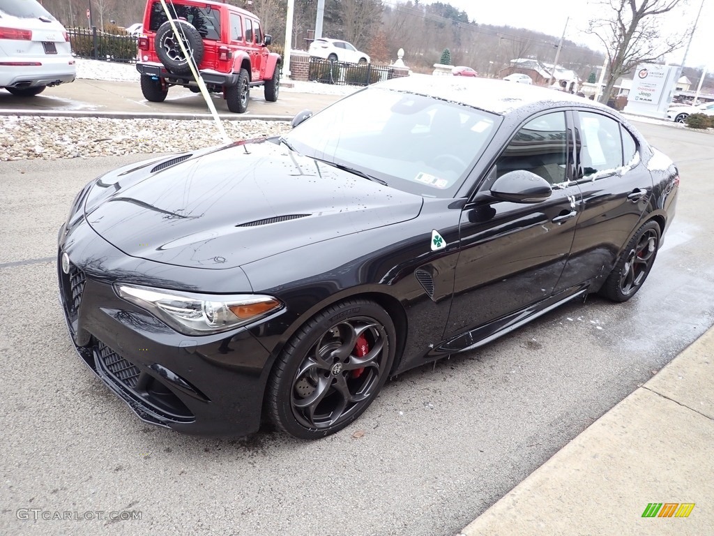 Vulcano Black Metallic 2020 Alfa Romeo Giulia TI Quadrifoglio Exterior Photo #145338789