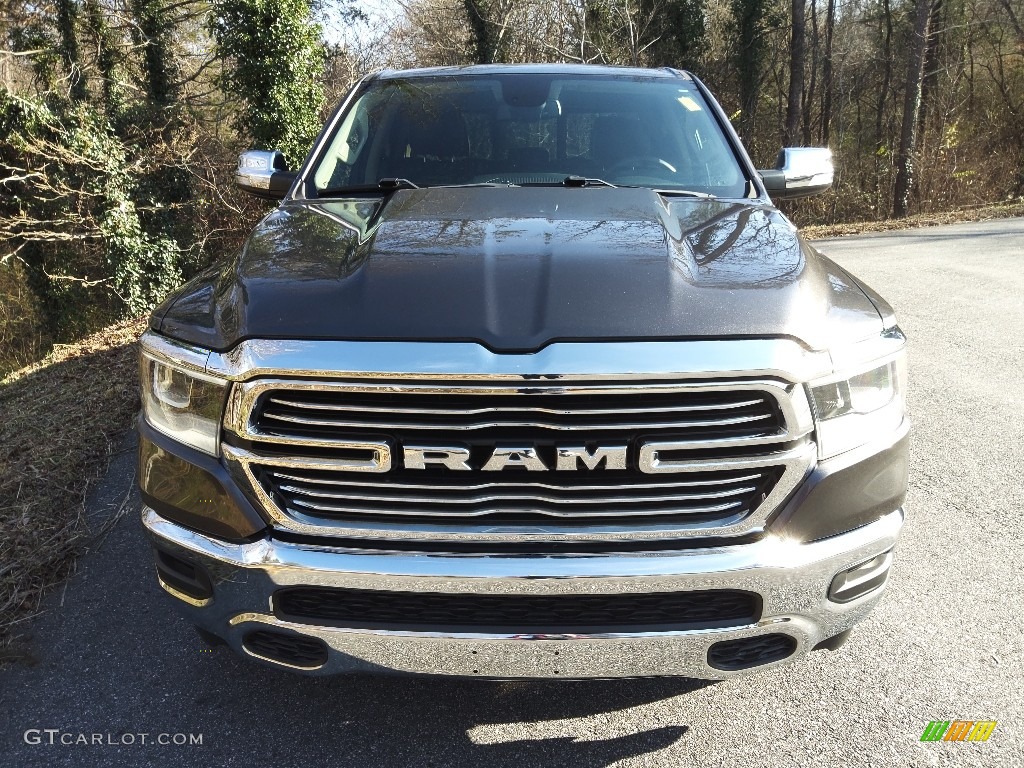 2019 1500 Laramie Quad Cab 4x4 - Granite Crystal Metallic / Black photo #4