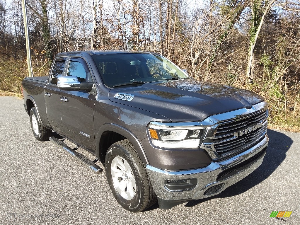 2019 1500 Laramie Quad Cab 4x4 - Granite Crystal Metallic / Black photo #5