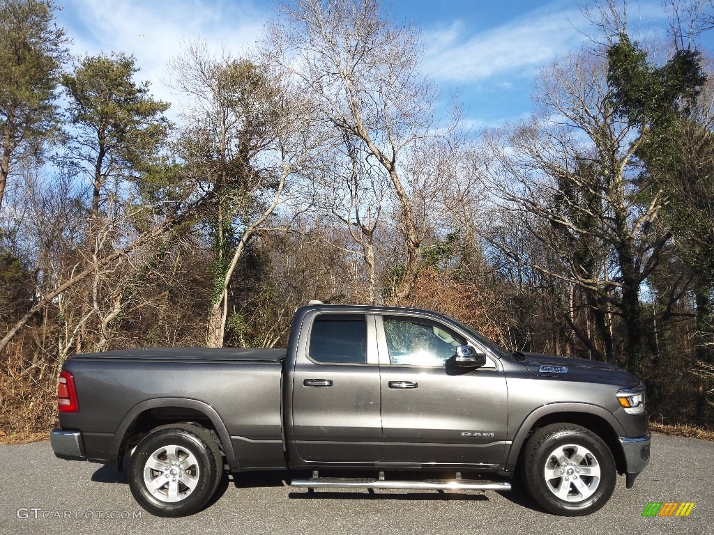 2019 1500 Laramie Quad Cab 4x4 - Granite Crystal Metallic / Black photo #6