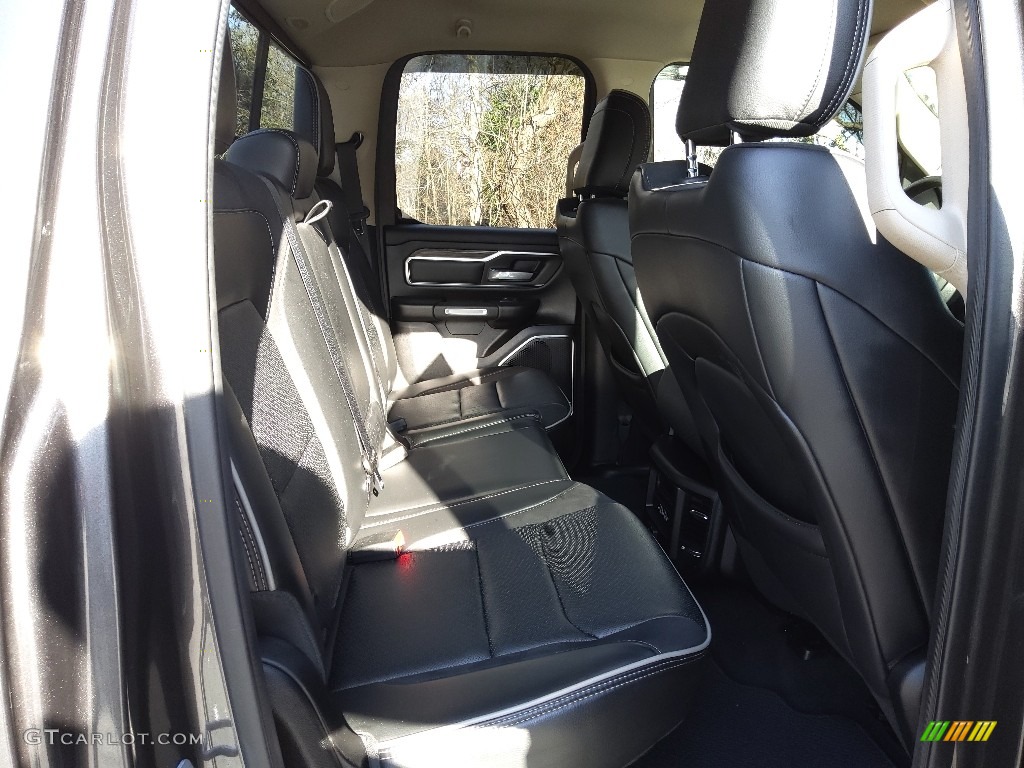 2019 1500 Laramie Quad Cab 4x4 - Granite Crystal Metallic / Black photo #19