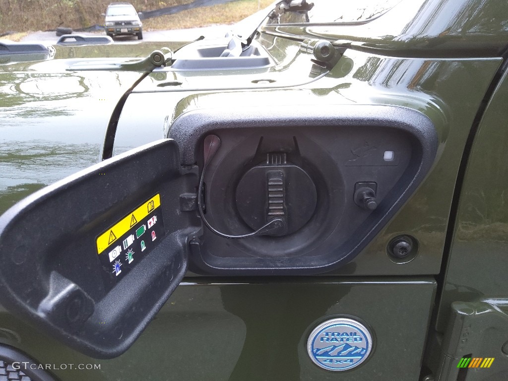 2021 Jeep Wrangler Unlimited Sahara 4xe Hybrid Controls Photo #145339902