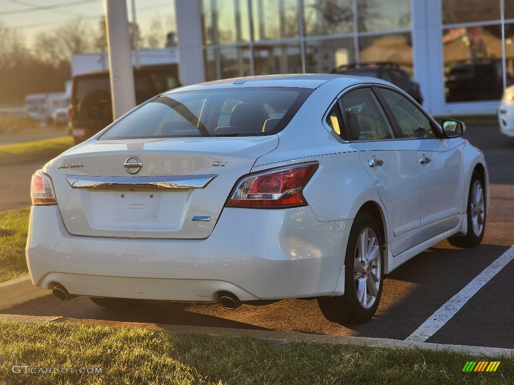 2014 Altima 2.5 SV - Pearl White / Charcoal photo #10