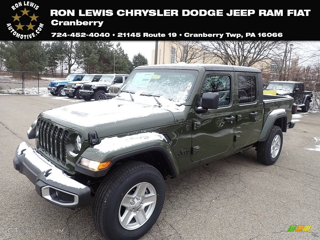 2023 Gladiator Sport 4x4 - Sarge Green / Black photo #1
