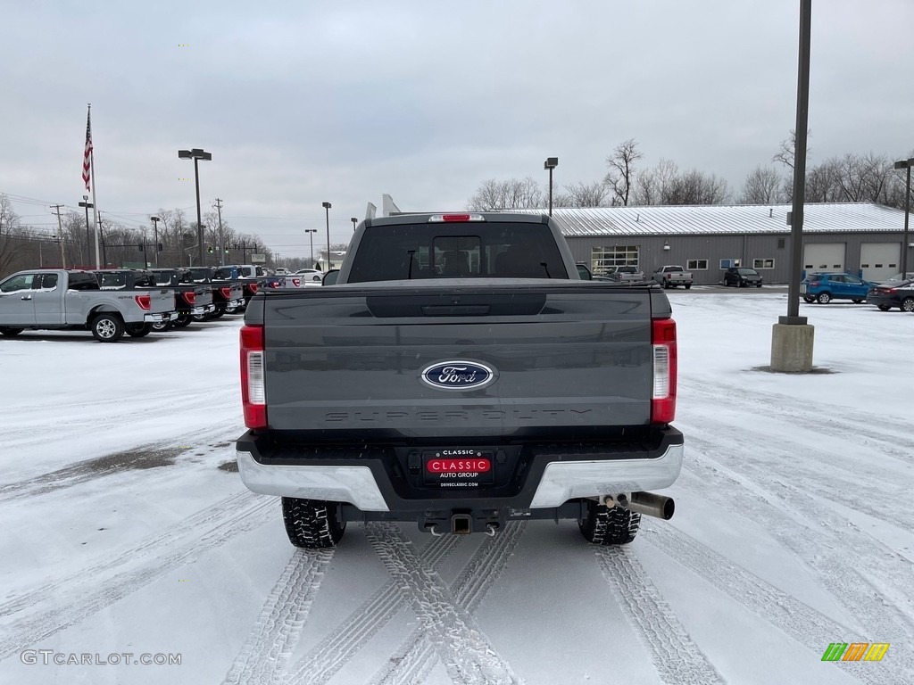2019 F250 Super Duty XL SuperCab 4x4 - Magnetic / Earth Gray photo #6