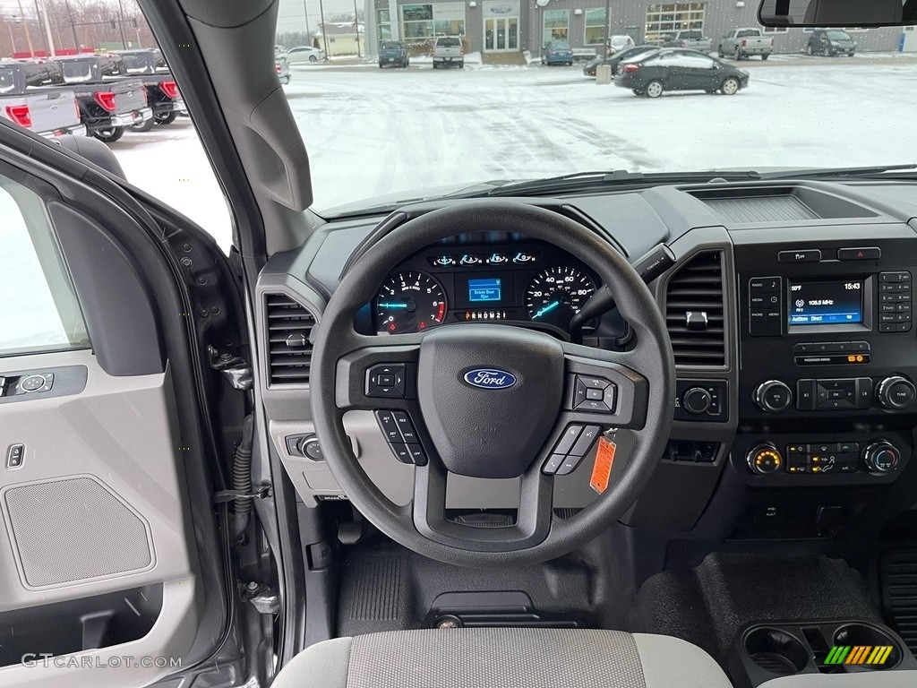 2019 F250 Super Duty XL SuperCab 4x4 - Magnetic / Earth Gray photo #9