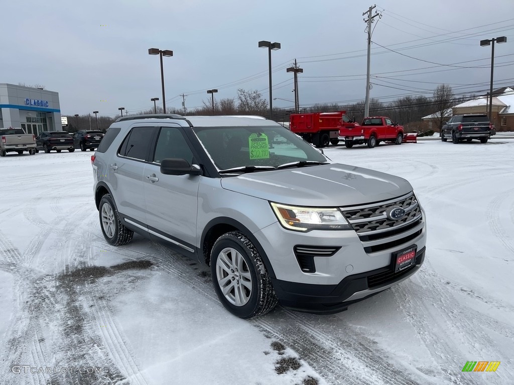 2018 Explorer XLT 4WD - Ingot Silver / Ebony Black photo #3