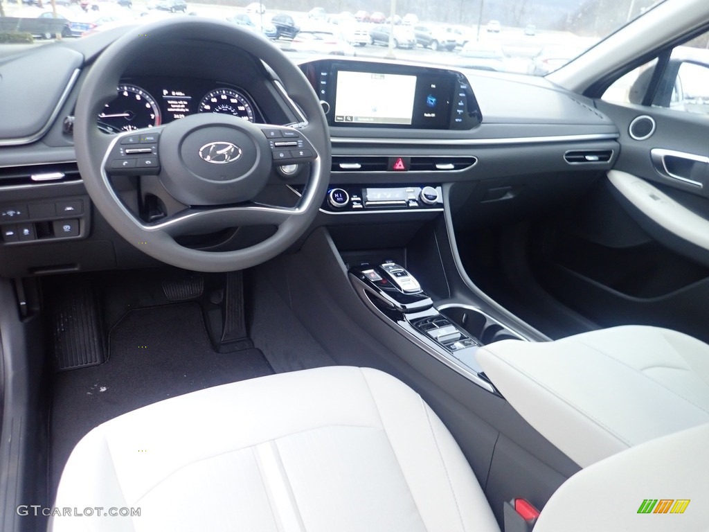Medium Gray Interior 2023 Hyundai Sonata SEL Photo #145341096