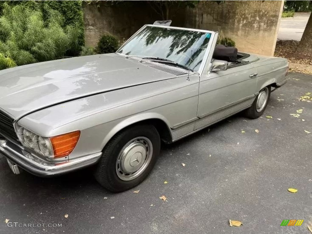 Astral Silver Metallic 1972 Mercedes-Benz SL Class 450 SL Roadster Exterior Photo #145342632