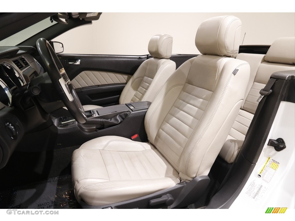 2014 Ford Mustang V6 Premium Convertible Front Seat Photos