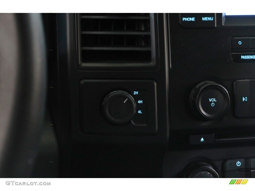 2016 F150 XL SuperCrew 4x4 - Oxford White / Medium Earth Gray photo #12