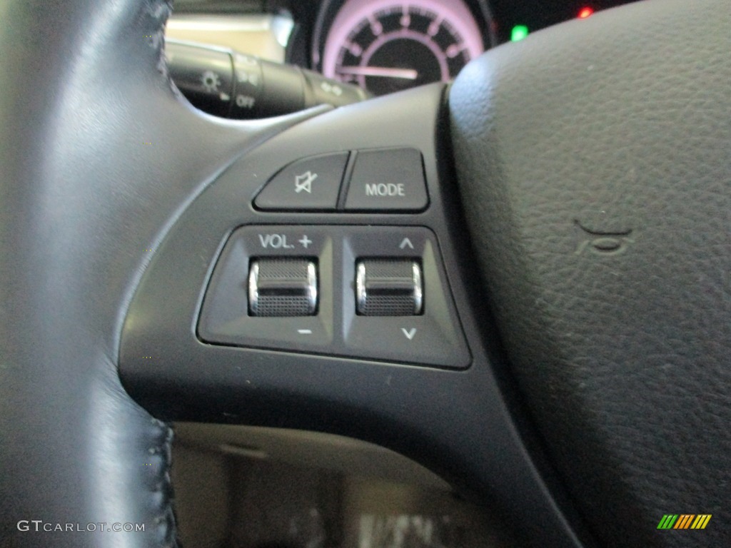 2012 Suzuki Kizashi SE AWD Beige Steering Wheel Photo #145348516