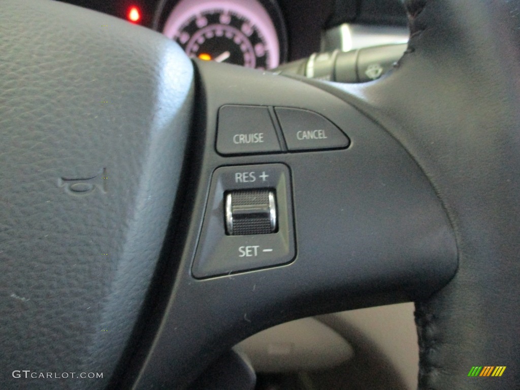 2012 Kizashi SE AWD - White Water Pearl / Beige photo #32