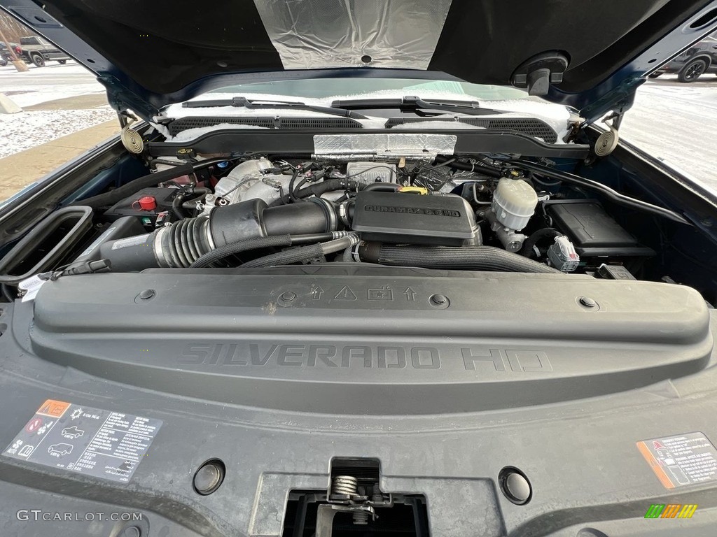 2017 Chevrolet Silverado 3500HD LTZ Crew Cab 4x4 Engine Photos