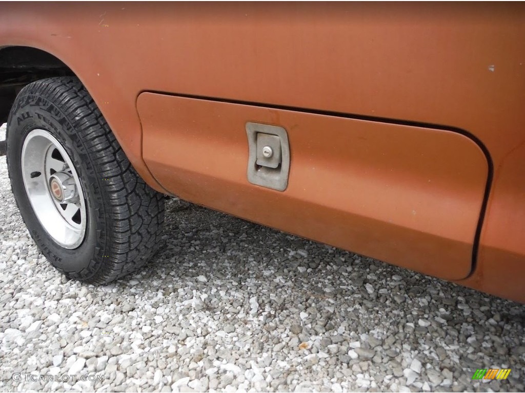 1976 Ford F150 Custom SuperCab Truck bed storage compartment Photo #145351732