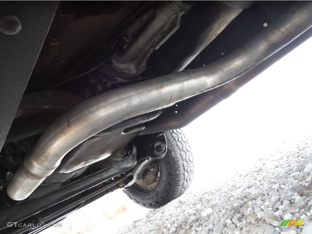 1976 Ford F150 Custom SuperCab Undercarriage Photo #145351891