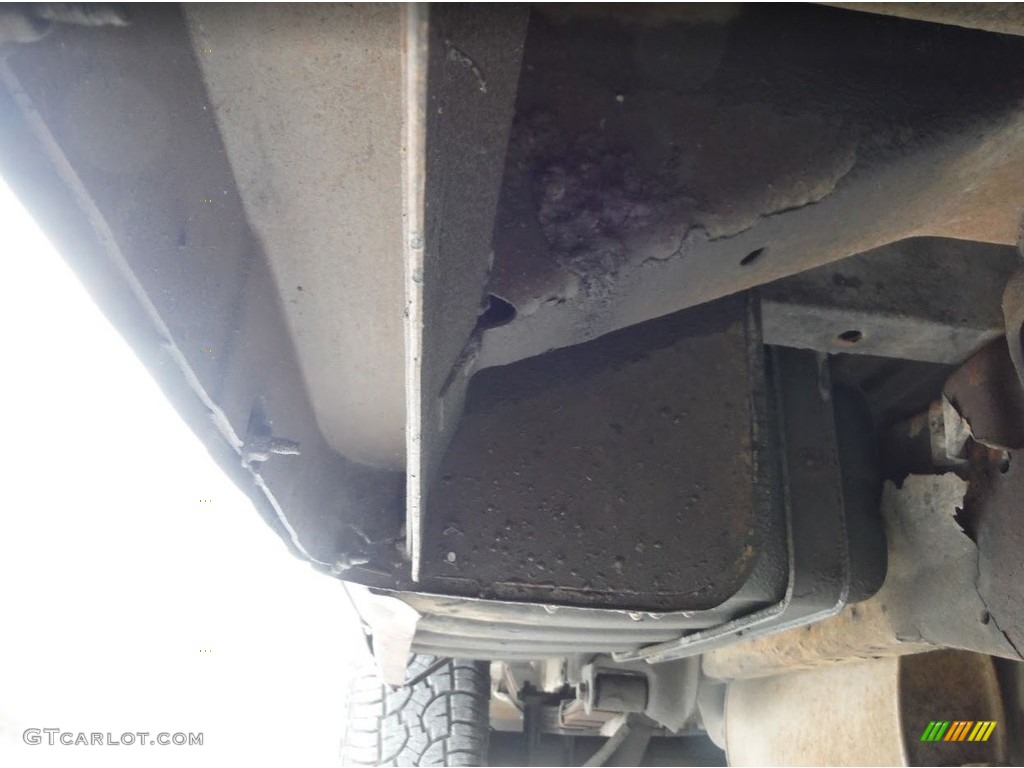1976 Ford F150 Custom SuperCab Undercarriage Photo #145351951