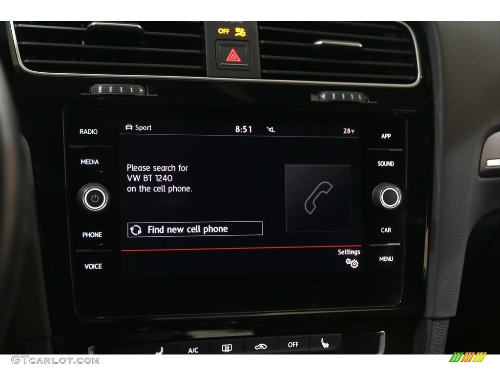 2018 Volkswagen Golf GTI SE Controls Photo #145352509