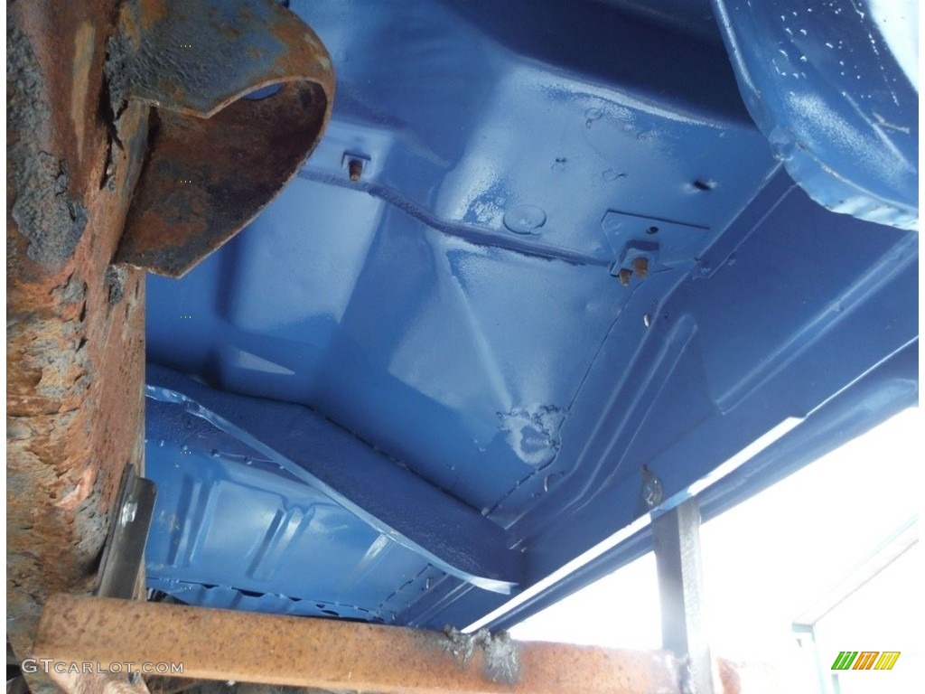 1975 Ford F250 Custom Regular Cab Undercarriage Photo #145352635