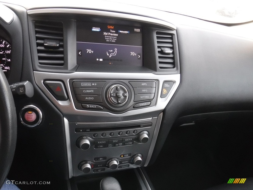 2017 Pathfinder SL 4x4 - Magnetic Black / Charcoal photo #20