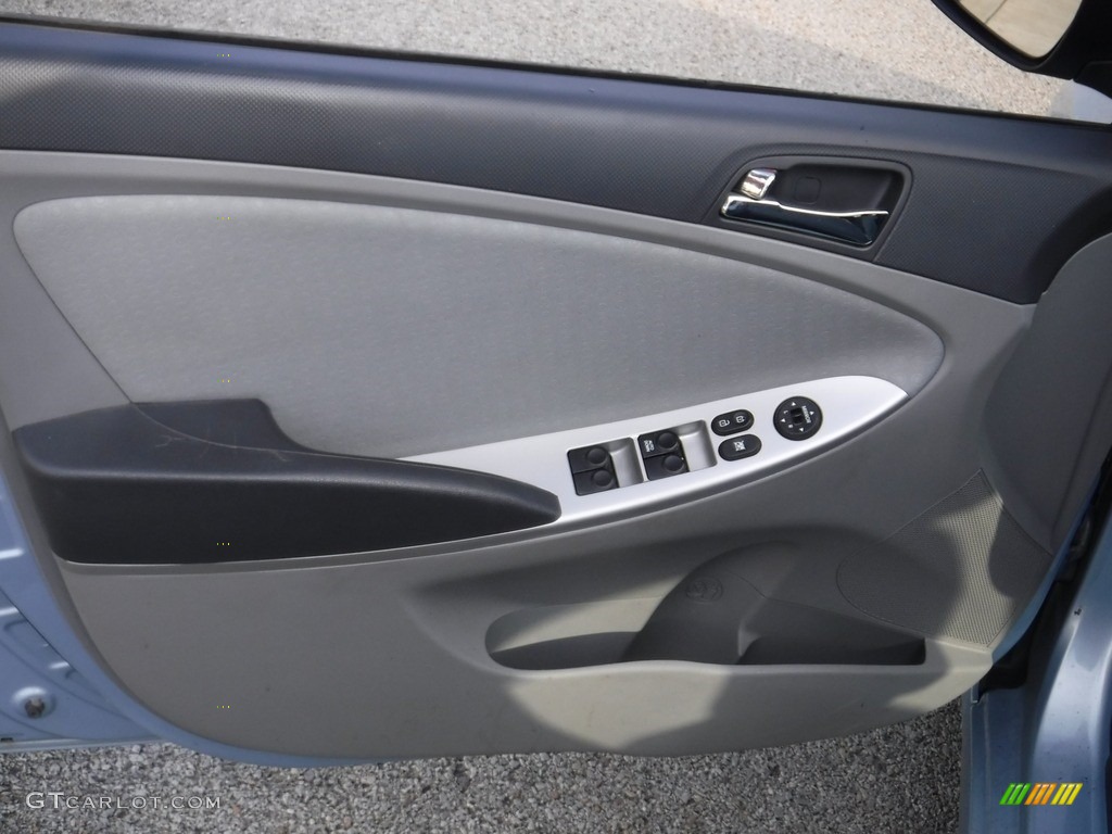 2012 Accent SE 5 Door - Clearwater Blue / Gray photo #16